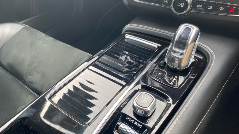 Volvo S90 2.0 T8 [390] Hybrid R DESIGN Pro 4dr AWD Gtron Saloon